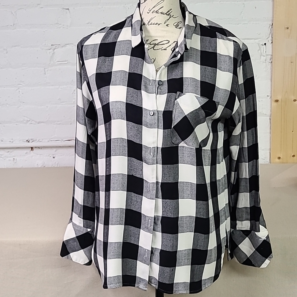 J Jill Buffalo Plaid Top Size Small